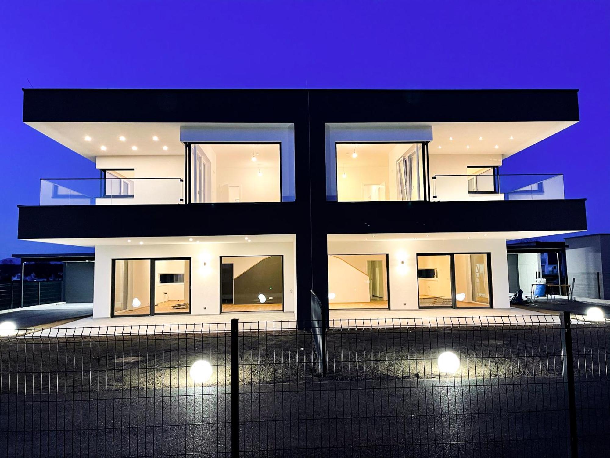 Luxus-Villa In Idyllischer Lage Muttendorf Exterior photo